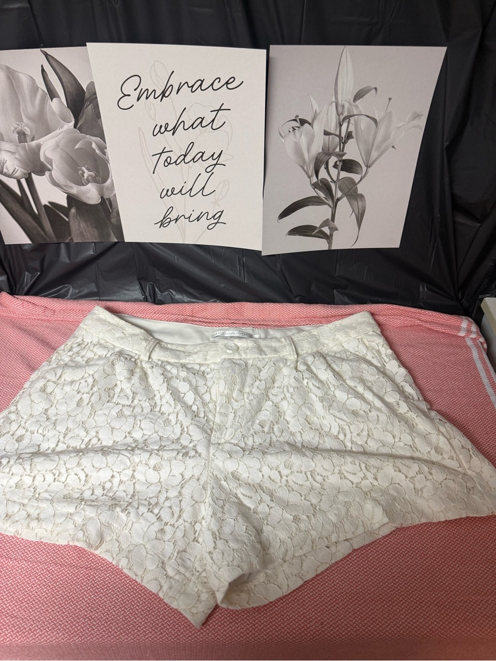 LC Lauren Conrad White Lace Skort Shorts